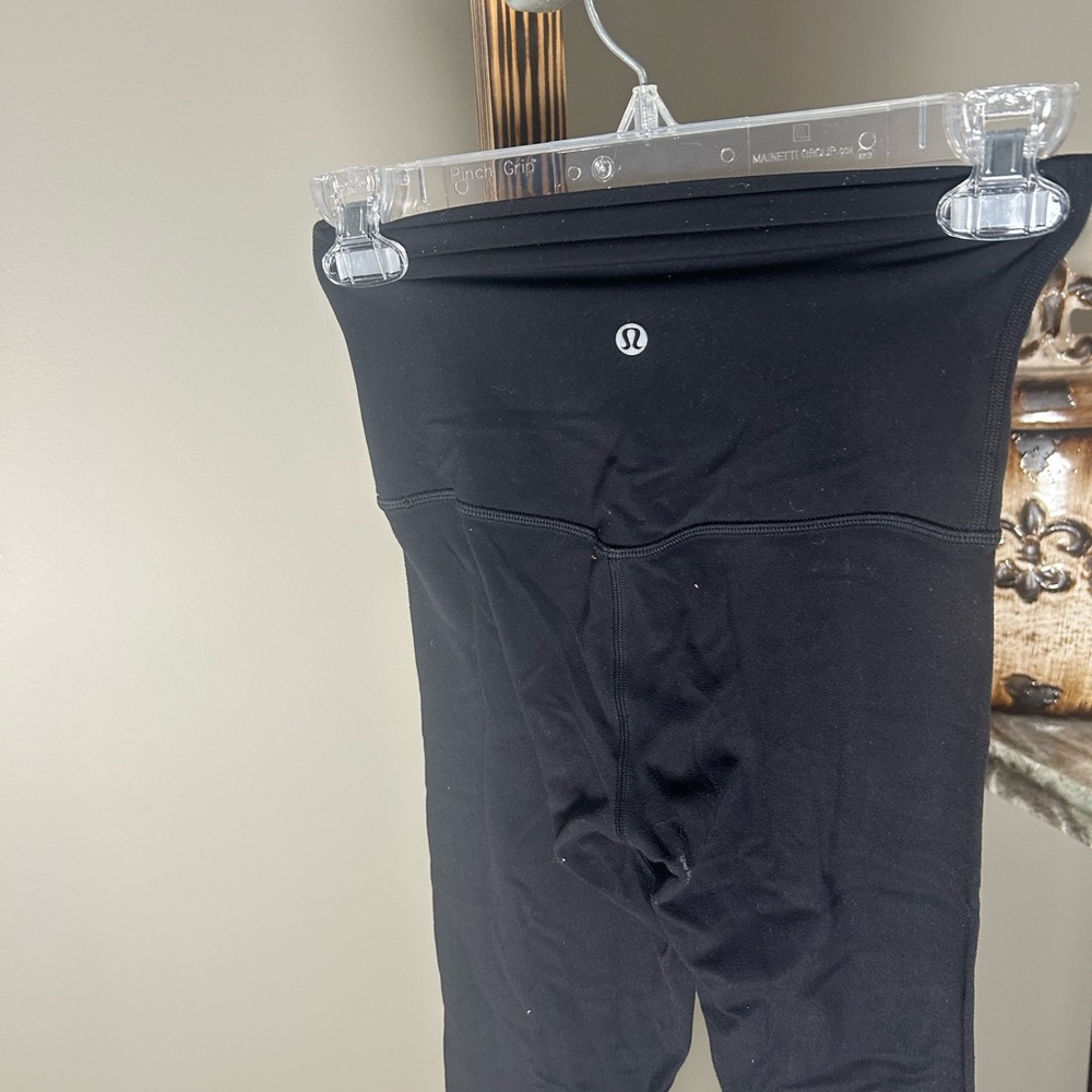 Lululemon Black High-Rise Leggings Size 4 - Picture 5 of 9